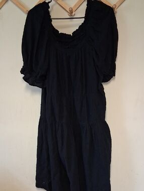 Old Navy Black Eyelet Puff Sleeve Tiered Dress